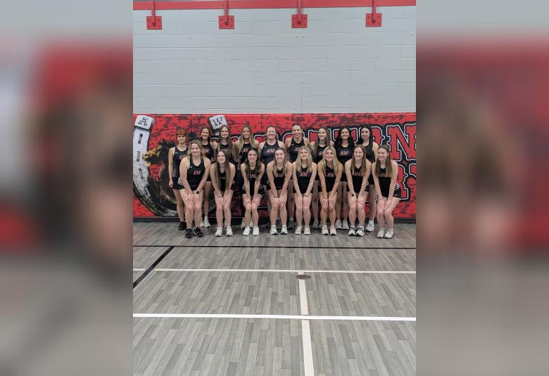 The Akron Hometowner - Staff Photo - Create Article