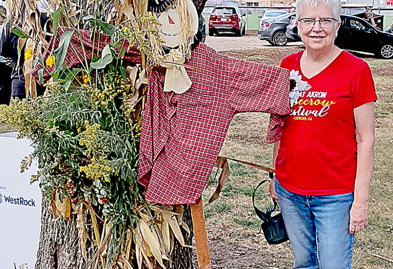 The Akron Hometowner - Staff Photo - Create Article