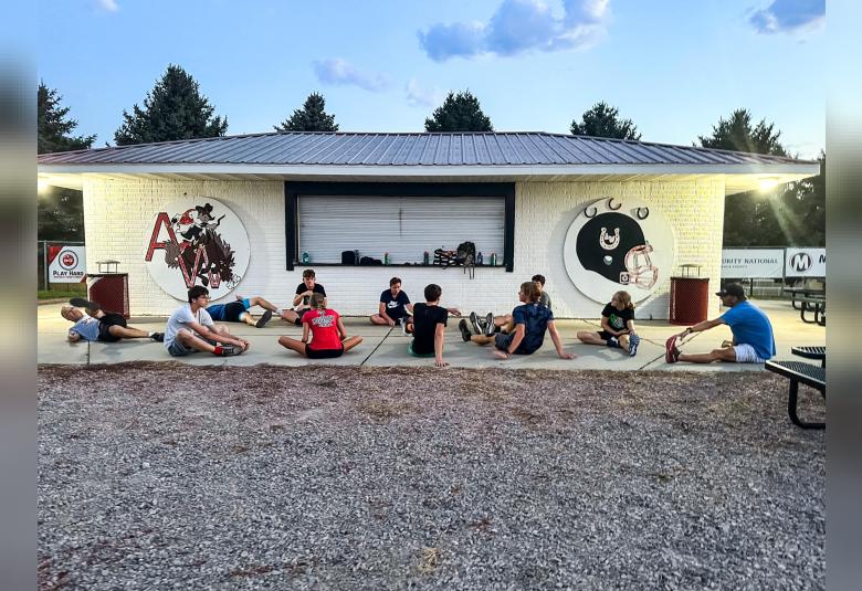 The Akron Hometowner - Staff Photo - Create Article