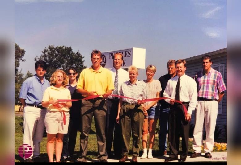 The Akron Hometowner - Staff Photo - Create Article