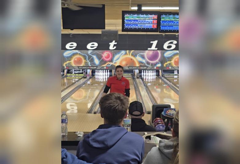 The Akron Hometowner - Staff Photo - Create Article