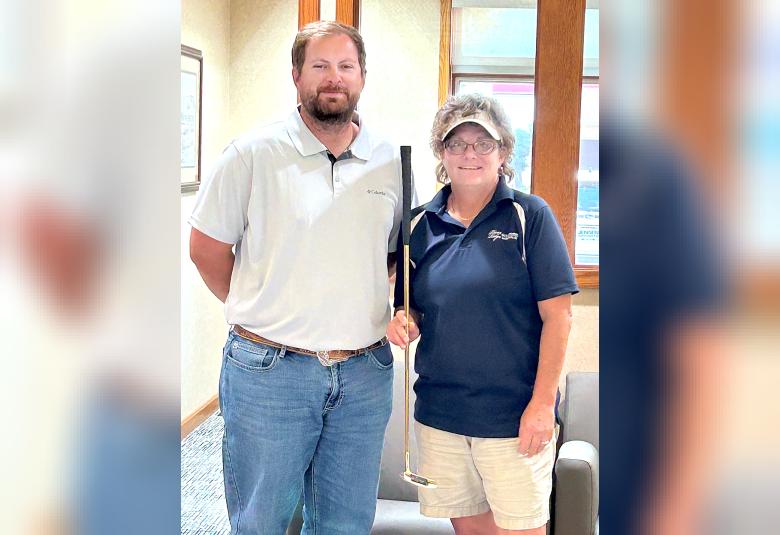 The Akron Hometowner - Staff Photo - Create Article