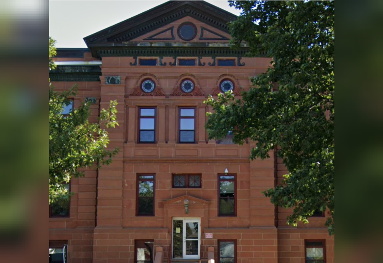 The exterior of the Plymouth County Iowa Courthouse.