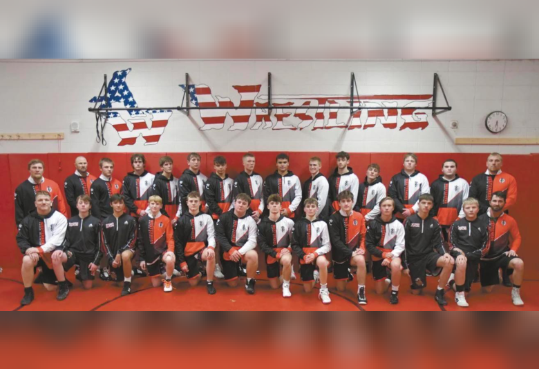 The Akron Hometowner - Staff Photo - 