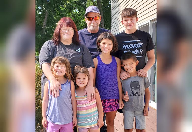 The Akron Hometowner - Staff Photo - Create Article