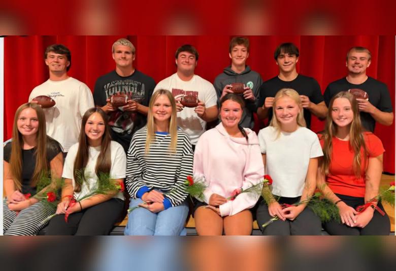 The Akron Hometowner - Staff Photo - Create Article