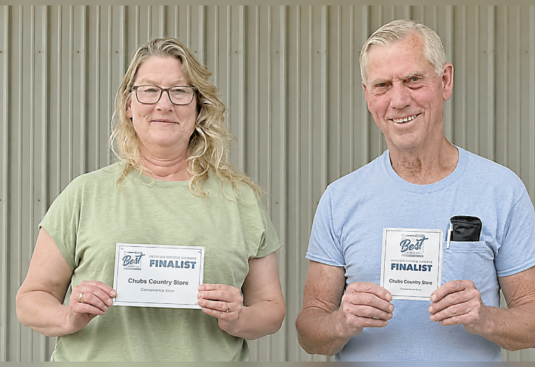 The Akron Hometowner - Staff Photo - Create Article