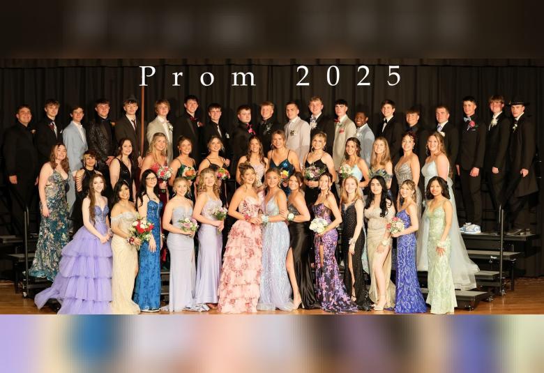 Pictured is the senior class, front from left, Zoe Heeren, Ashley Zamora-Ruiz, Jorja McMahon, Josie Jacobs, Adissen Nielsen, Morgan Higman, Makenzie Hughes, Michaela Everingham, Carly West, Avery Sabaliauskas, Camila Perez, Emily Small, and Nakiyah Oltrogge. Second row, Rylee Hewitt, Emmelena Walters, Jacey Myers, Boe Harris, Lainey Schuknecht, Allie Swoyer, Brylie Johnson, Addison Naslund, Kelsey Saathoff, Shaylee Idso, Madeline Noll, Jaelin Beyer, and Corrinne Moffatt. Back row, Brody Knapp, Brock