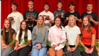 The Akron Hometowner - Staff Photo - Create Article